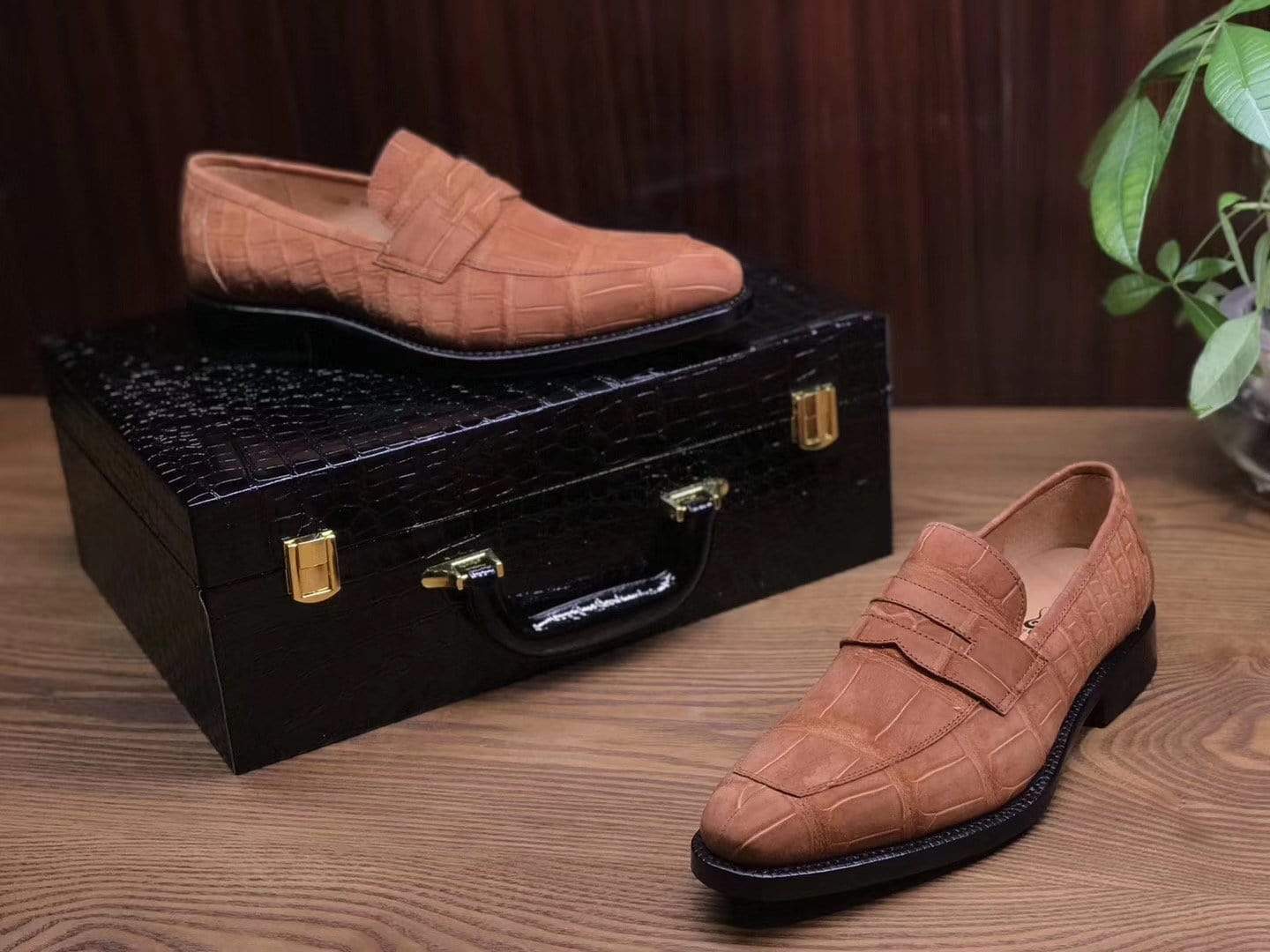 Beige Rossie Viren crocodile leather slip-on loafers driving shoes with classic sanded finish and sleek design.