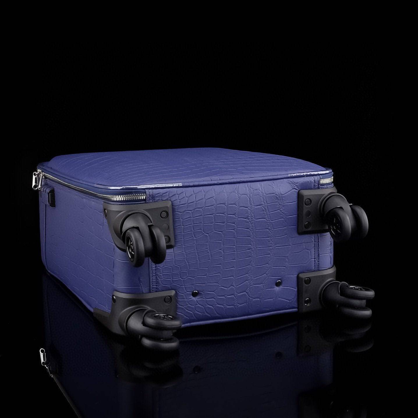 Matt Genuine Crocodile Leather Travel Carry On 20-Inch Spinner Carry-on Suitcase Blue
