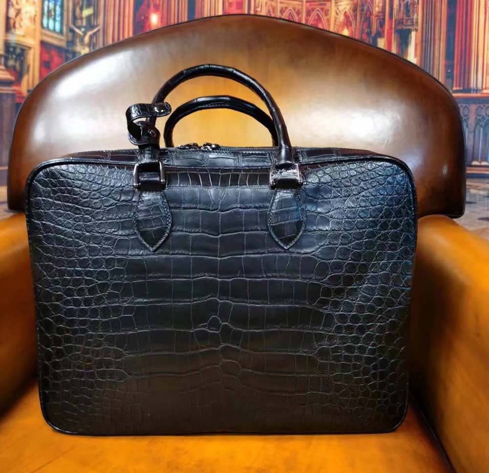 Preorder Crocodile Skin Leather luggage /Roll Aboard Suitcase Weekend/Travel Bag Trolley Case Universal Wheels 20-Inch Black