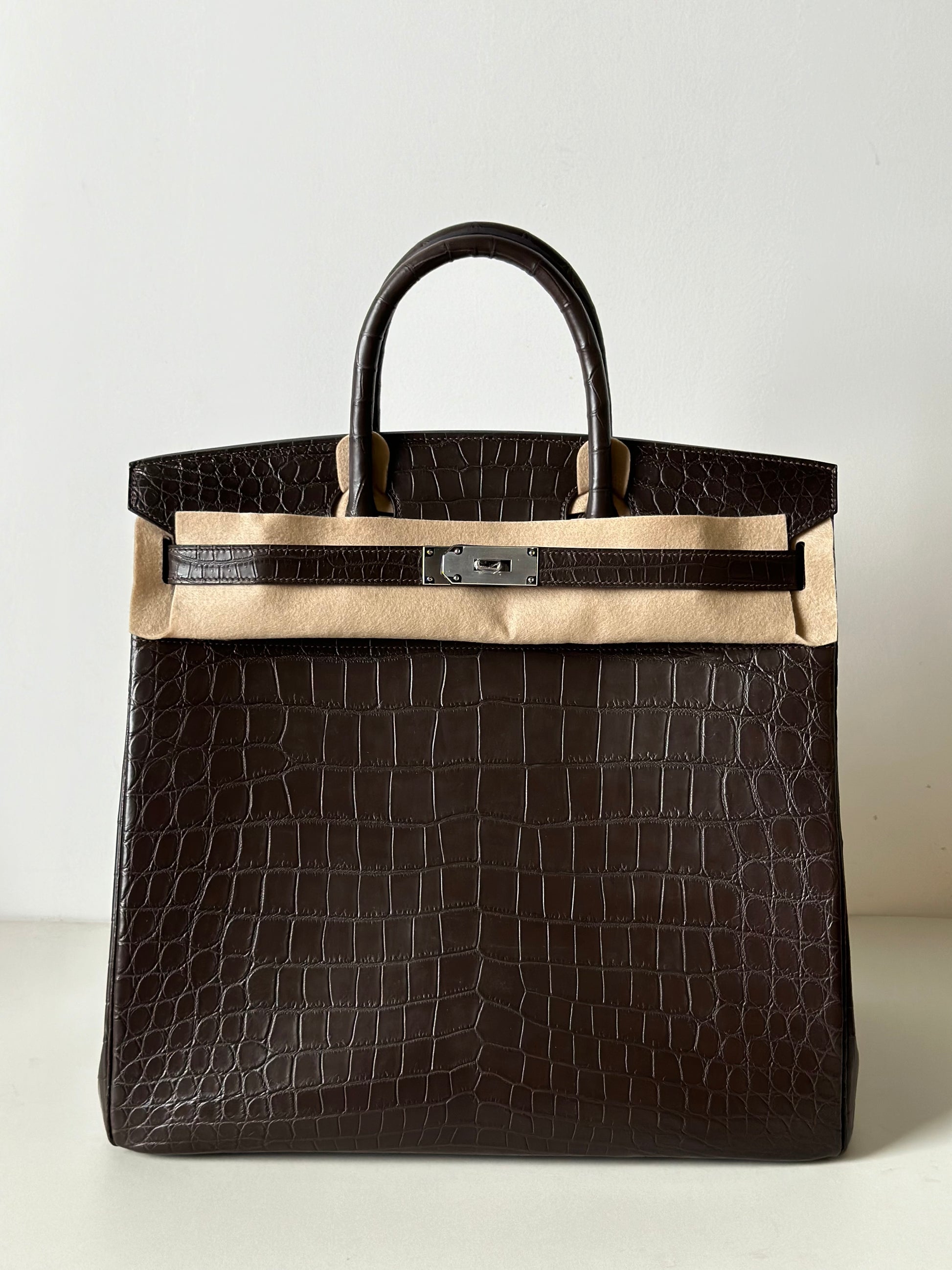 Rossie Viren genuine Nile crocodile leather top handle bag with oversized padlock, brown office and business handbag.