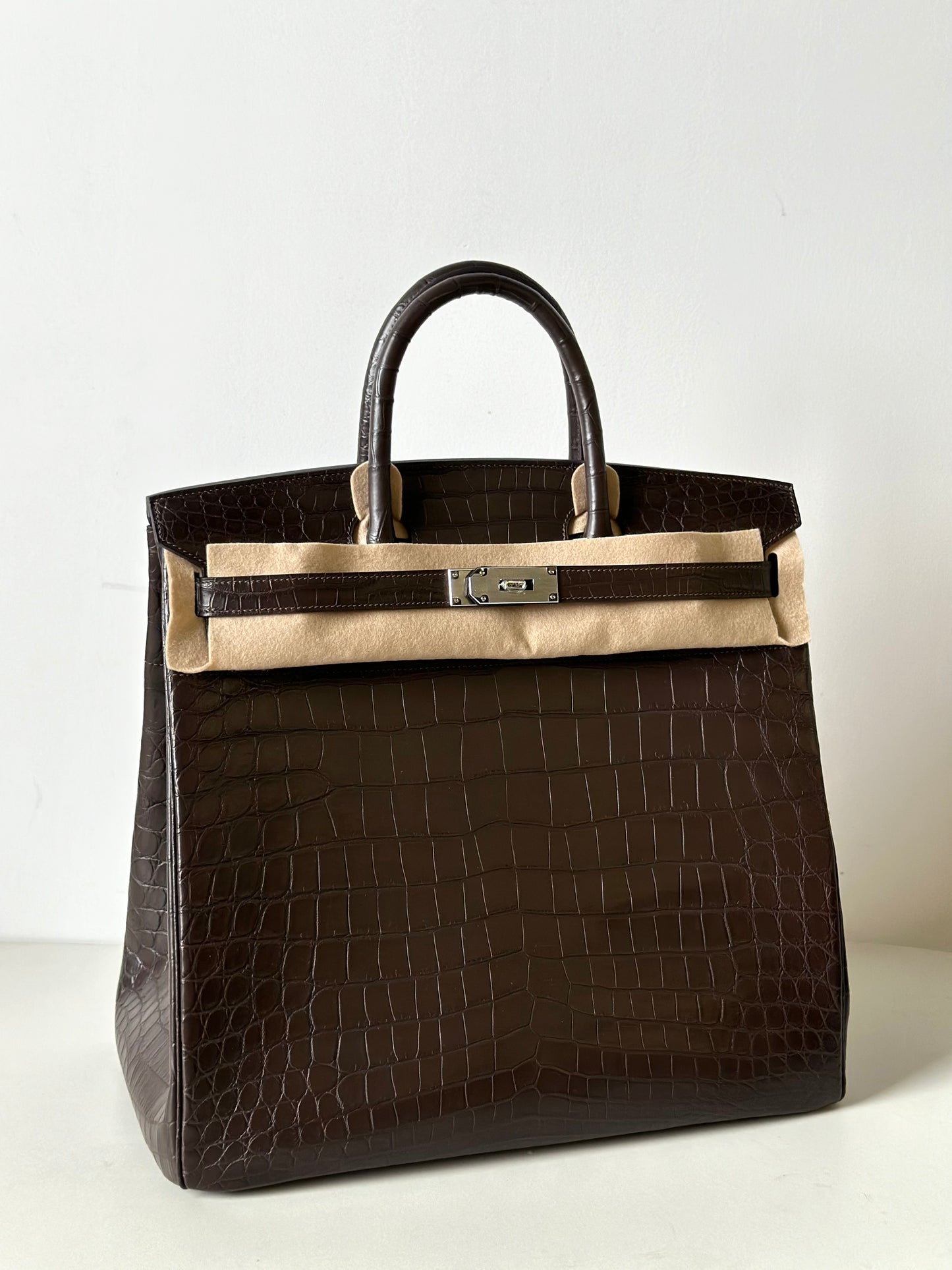 Rossie Viren genuine Nile crocodile leather top handle bag with oversized padlock, brown office and business handbag, 40cm length