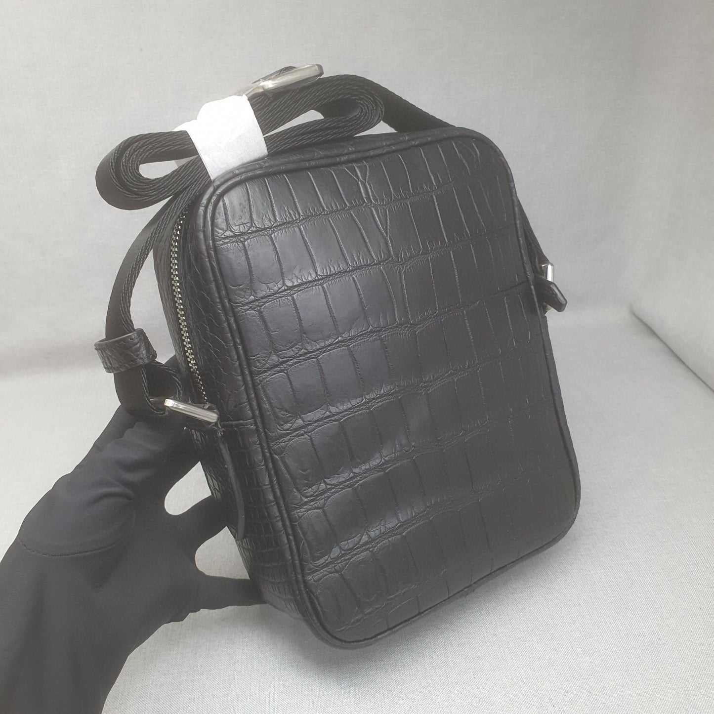 Rossie Viren crocodile leather small crossbody shoulder handbag with adjustable strap and sleek design.