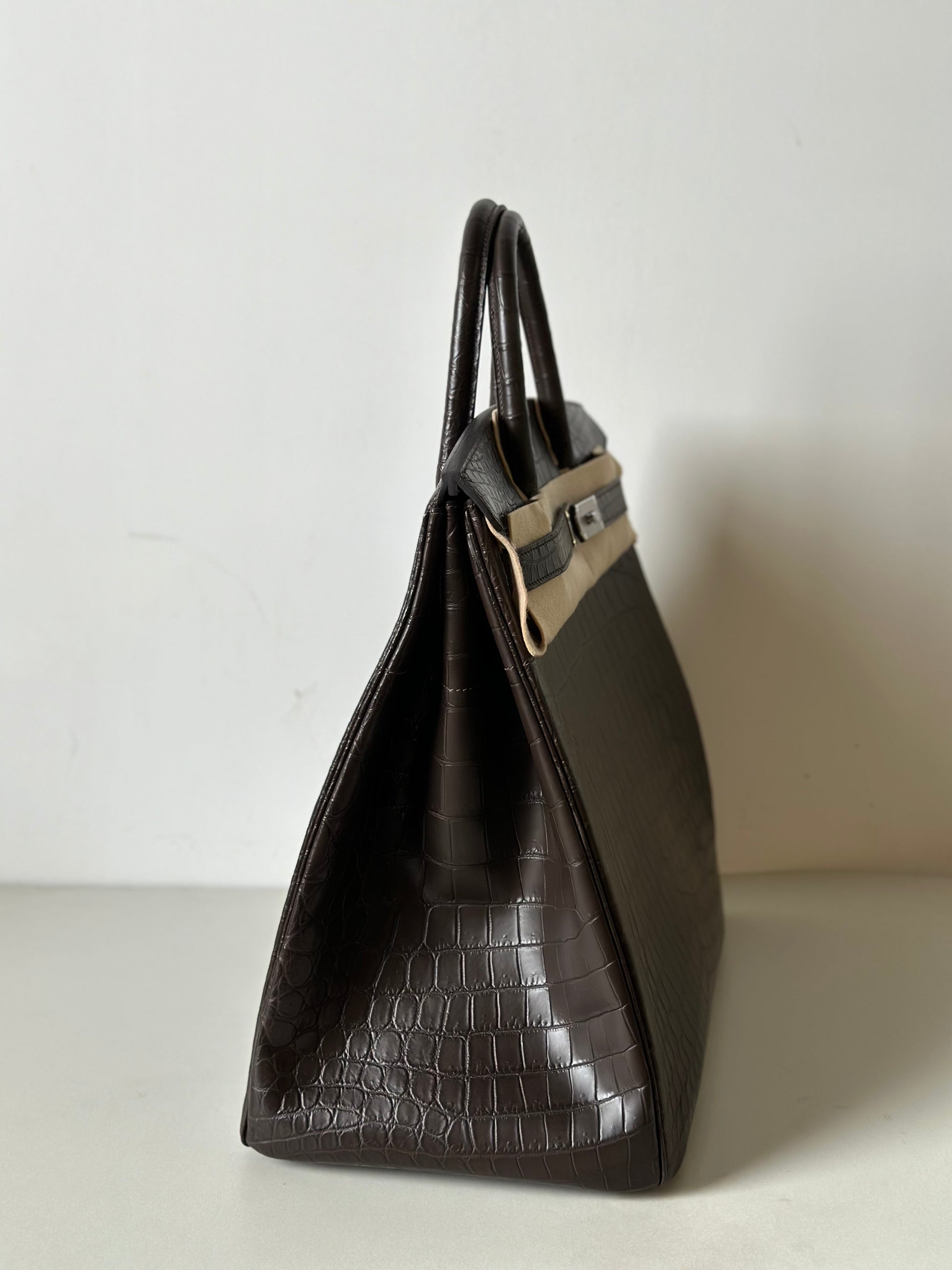 Rossie Viren genuine Nile crocodile leather top handle handbag, oversized 40cm brown office and business bag with padlock detail.