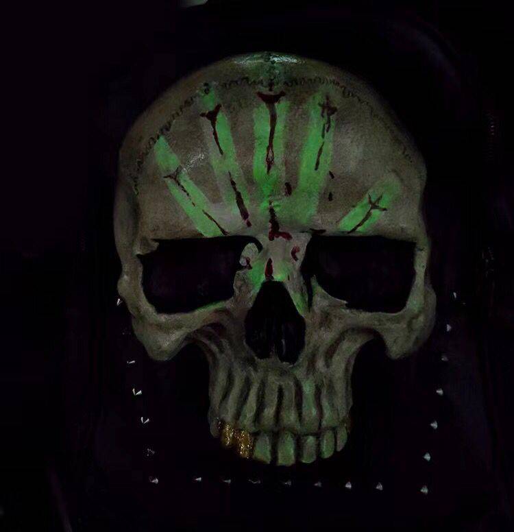 Rossie Viren 3D Skull Backpack featuring luminous Kreepsville skull design, large leisure style backpack with detailed 3D skull imagery.