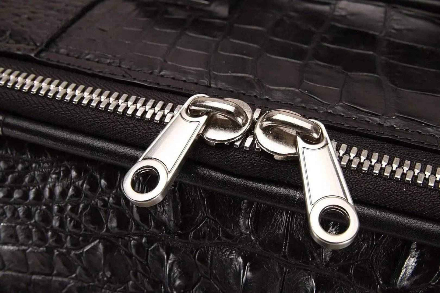 Genuine crocodile leather suitcase with four spinner wheels, Rossie Viren travel roller trolley case, stylish and durable luggage.