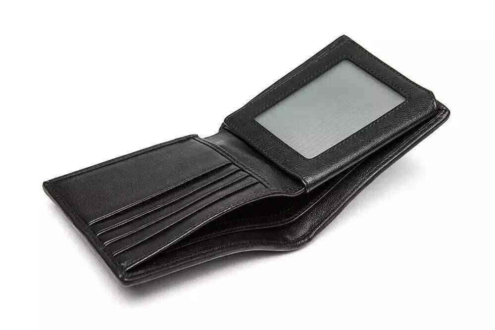 Rossie Viren genuine stingray leather men's bifold small wallet with smooth texture and compact design.