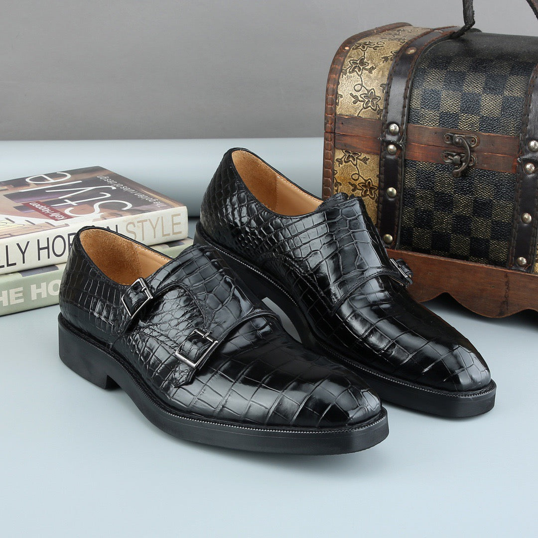 Black men's crocodile leather brogue lace-up shoes by Rossie Viren, featuring detailed crocodile texture and classic design.