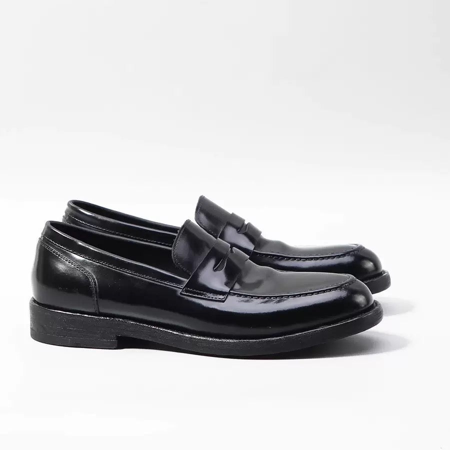 Genuine Shell Cordovan leather loafers by Rossie Viren, round toe shoes with a polished finish and classic slip-on design.