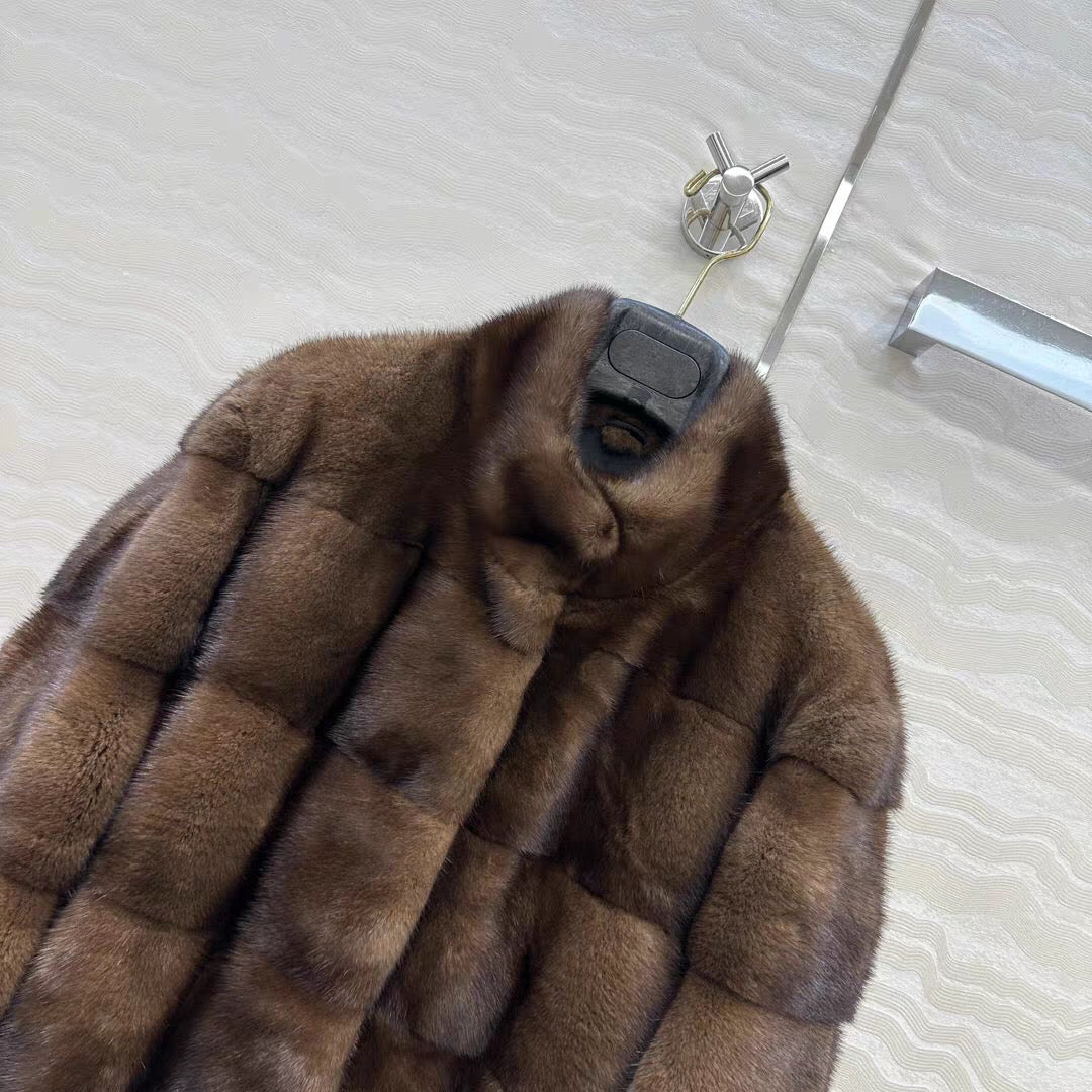 Women's Short Whole Mink Fur Coat,Imported Purple Label Velvet Mink, Horizontal Panel Short Mink Fur Jacket