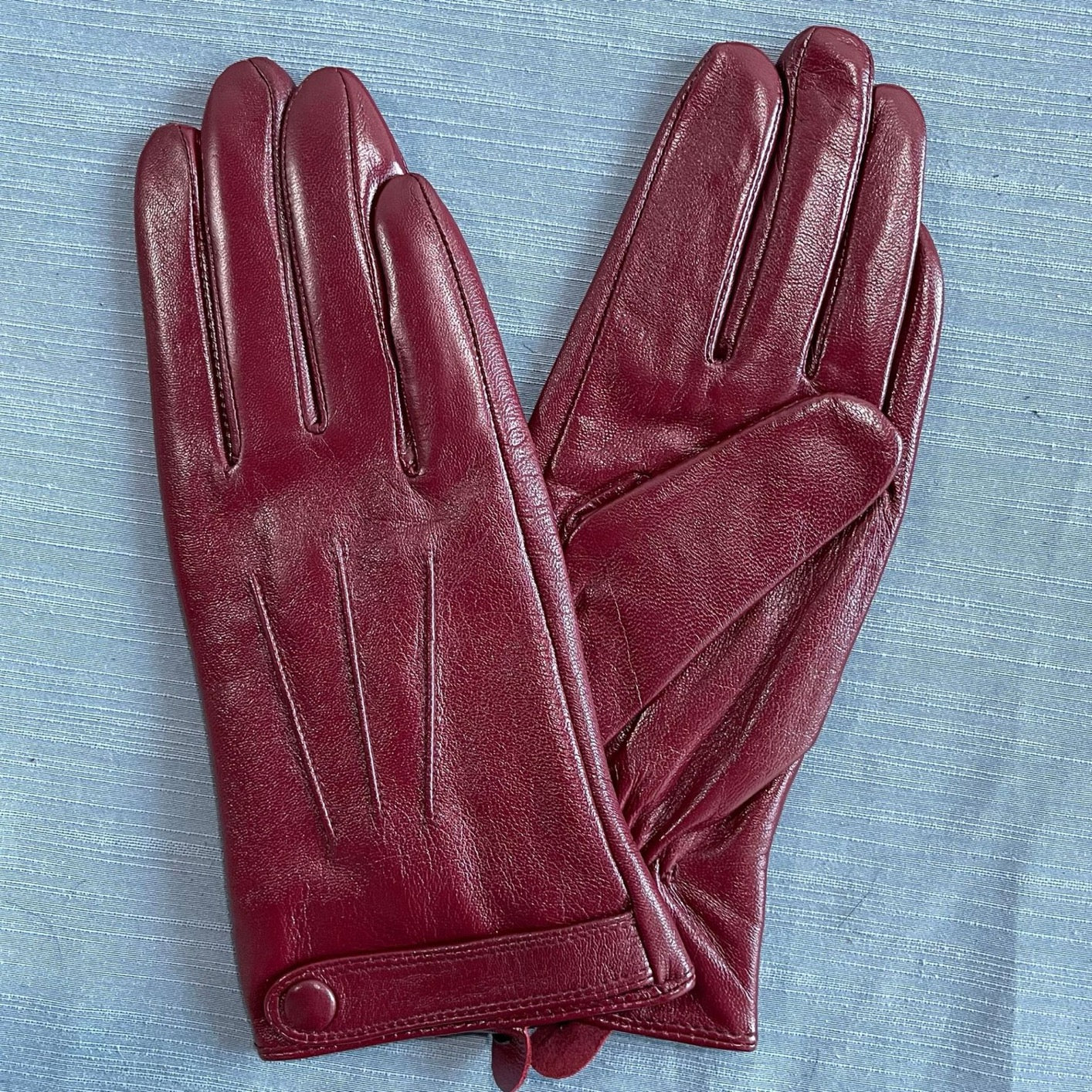 Women's soft goatskin leather fashion cuff gloves with snap closure, stylish accessories by Rossie Viren.