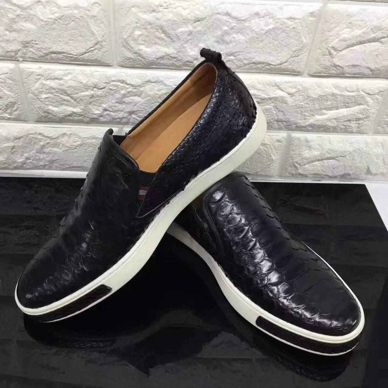 Men's casual slip-on shoes by Rossie Viren featuring python roller-boat design and stylish crocodile texture.