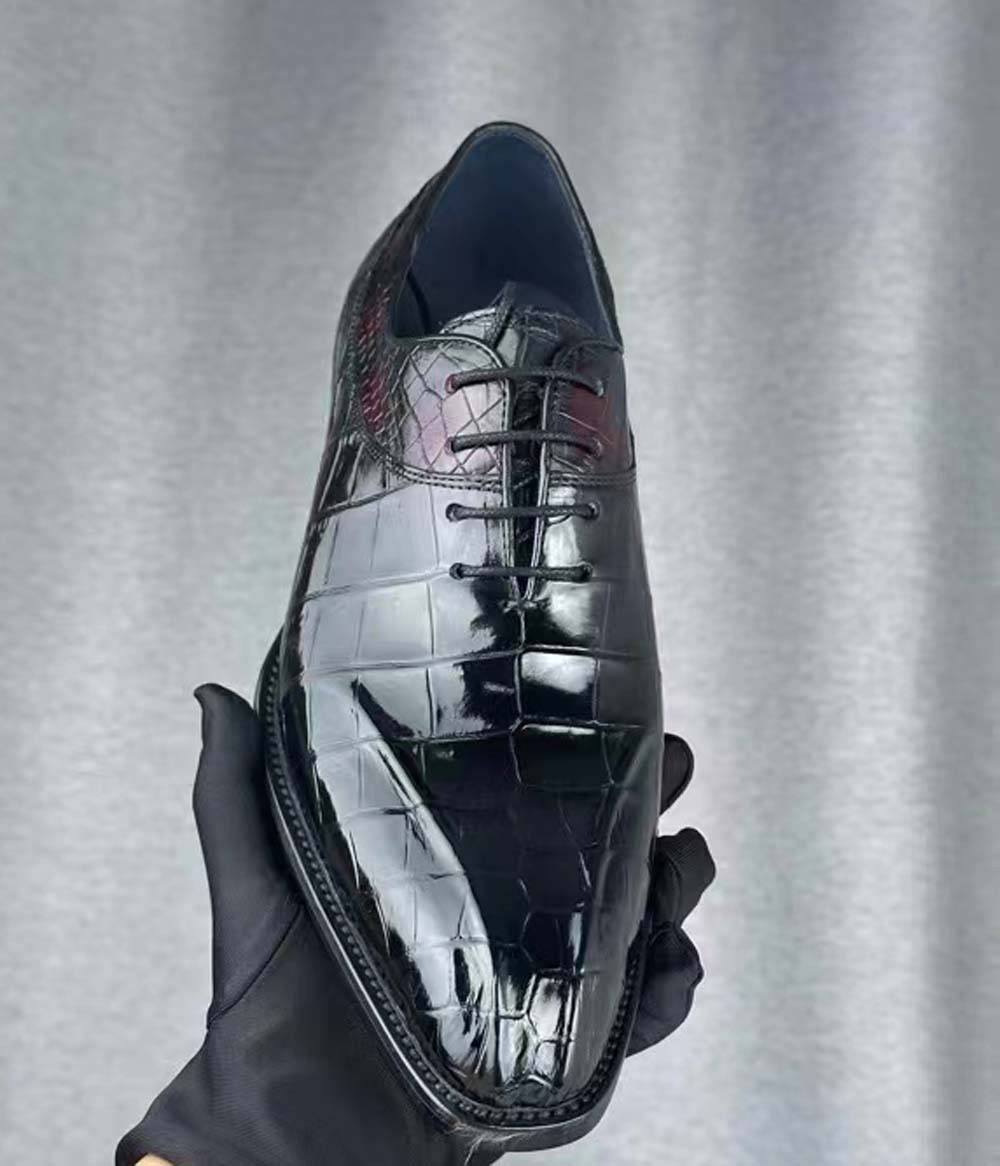 Rossie Viren men's crocodile leather dress shoes in vintage wine red, featuring lace-up design for business or formal wear.
