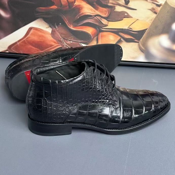 Black genuine crocodile leather boots by Rossie Viren, stylish shoes with textured crocodile pattern, showcasing high-quality craftsmanship.