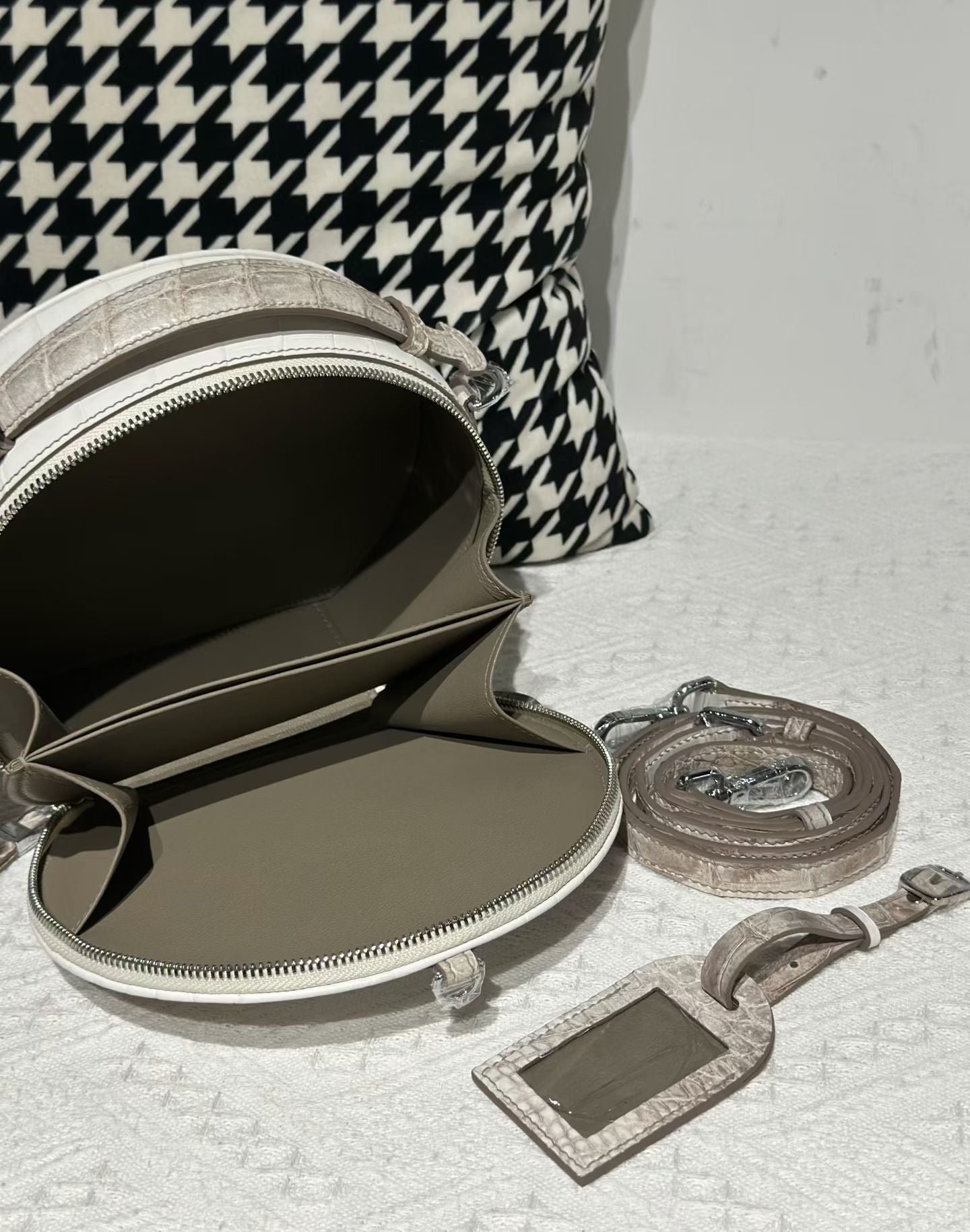 Crocodile Apple Bag  , Himalaya White Crocodile Leather Round Circle Apple Bag