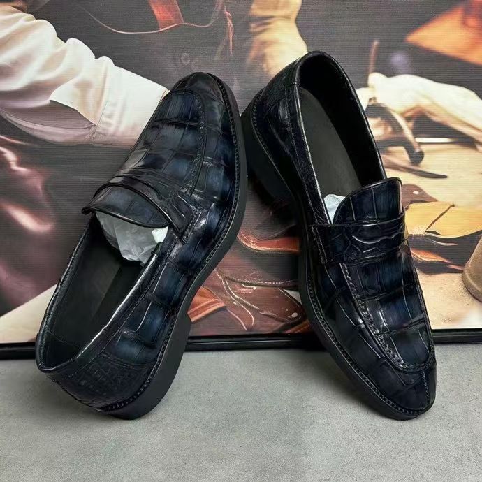 Vintage dark grey crocodile leather loafer shoes by Rossie Viren, featuring textured crocodile pattern and classic slip-on design.