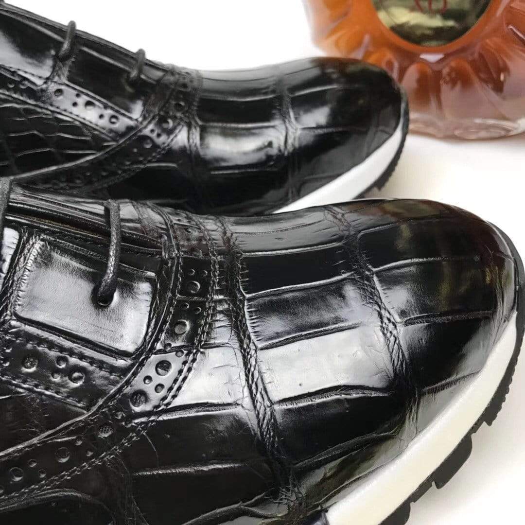 Rossie Viren men's crocodile leather sports shoes for leisure, showcasing stylish design and durable construction.