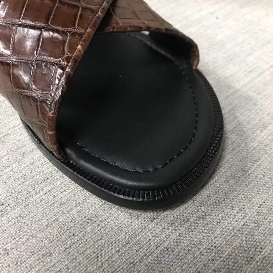 Rossie Viren men's slippers made from genuine nubuck crocodile belly leather, showcasing luxurious crocodile texture and craftsmanship.