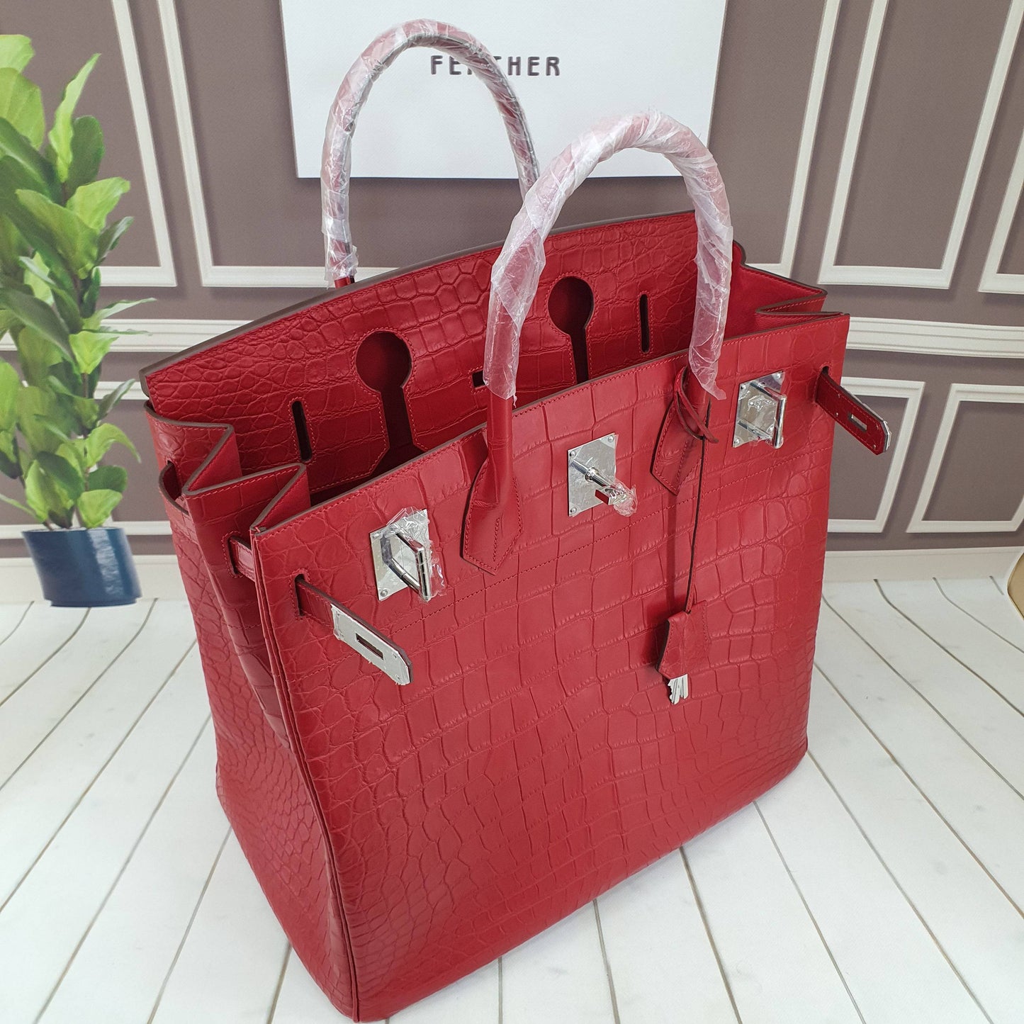 Genuine Crocodile Skin Leather  Oversized Padlock Business Handbags Red