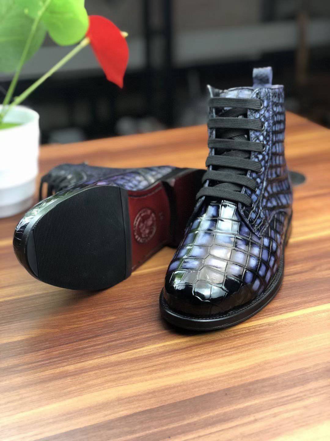 Men's vintage crocodile leather lace-up boots by Rossie Viren, showcasing textured crocodile pattern and classic shoe design.