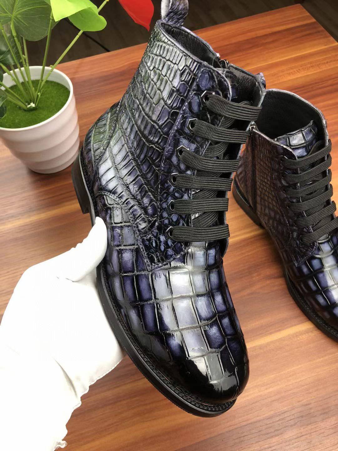 Men's vintage crocodile leather lace-up boots by Rossie Viren, showcasing textured crocodile pattern and classic shoe design.