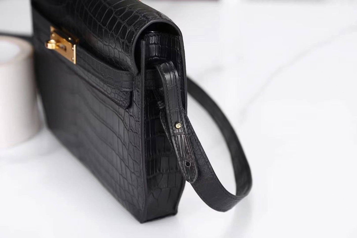 Mens  Padlock Handle Wrist Cross Body Bag