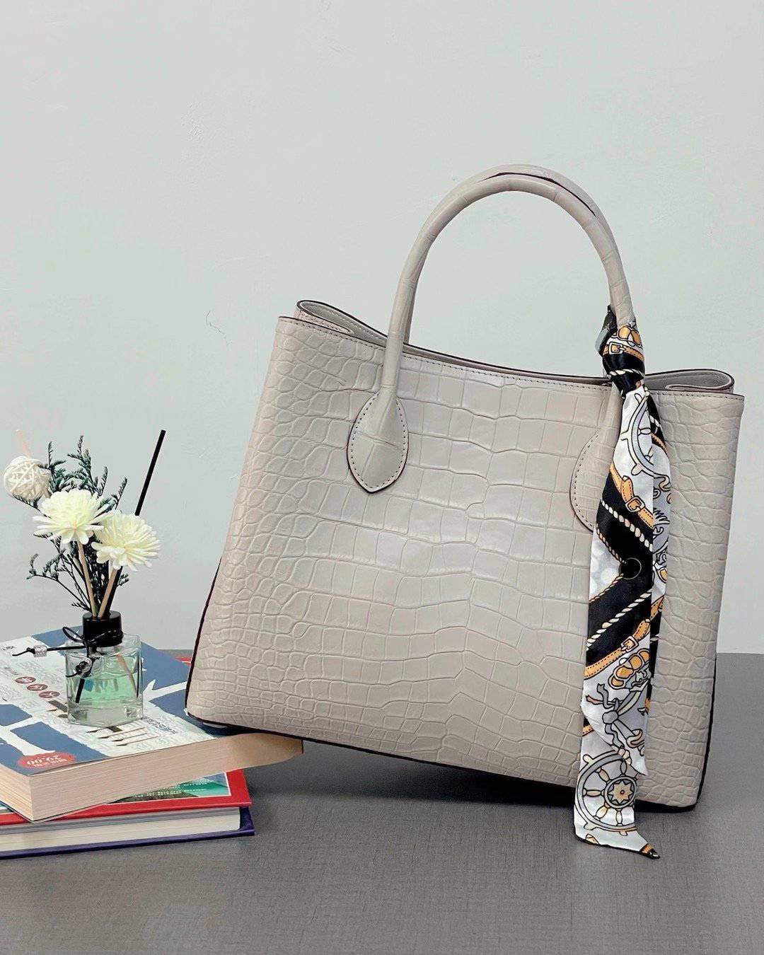 Women's Genuine Crocodile Leather Top Handle Shoulder Tote Purse Messenger Bags Cream 32cm