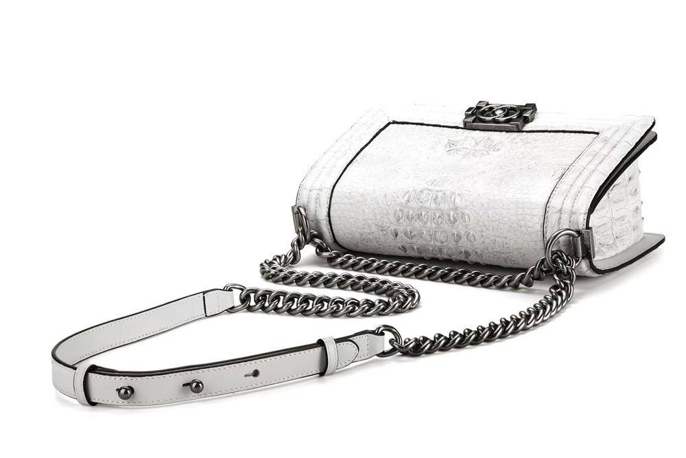 Women’s crocodile leather shoulder flap chain bag by Rossie Viren, featuring a stylish design with a chain strap and elegant flap closure.
