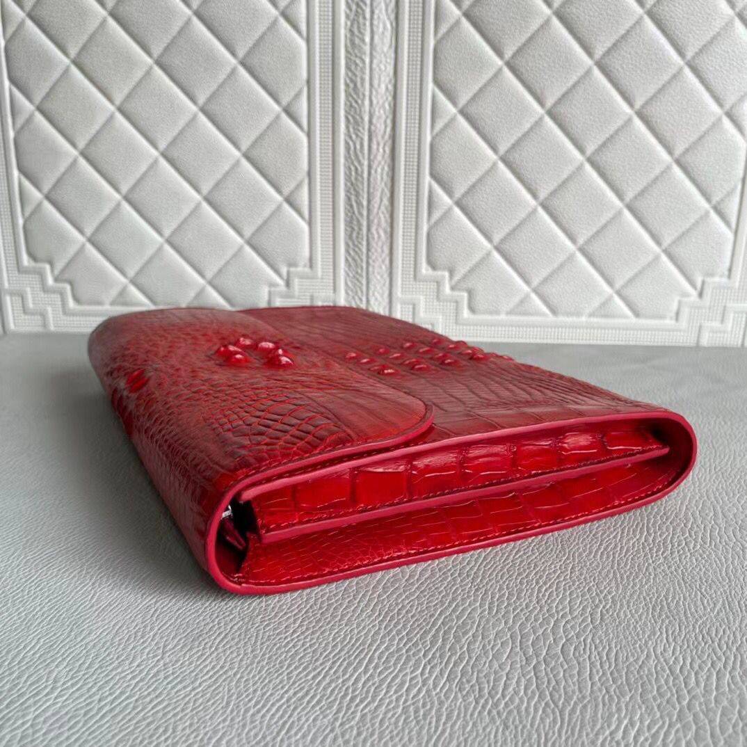 Rossie Viren women's genuine crocodile leather clutch card holder with sleek design and textured crocodile pattern.