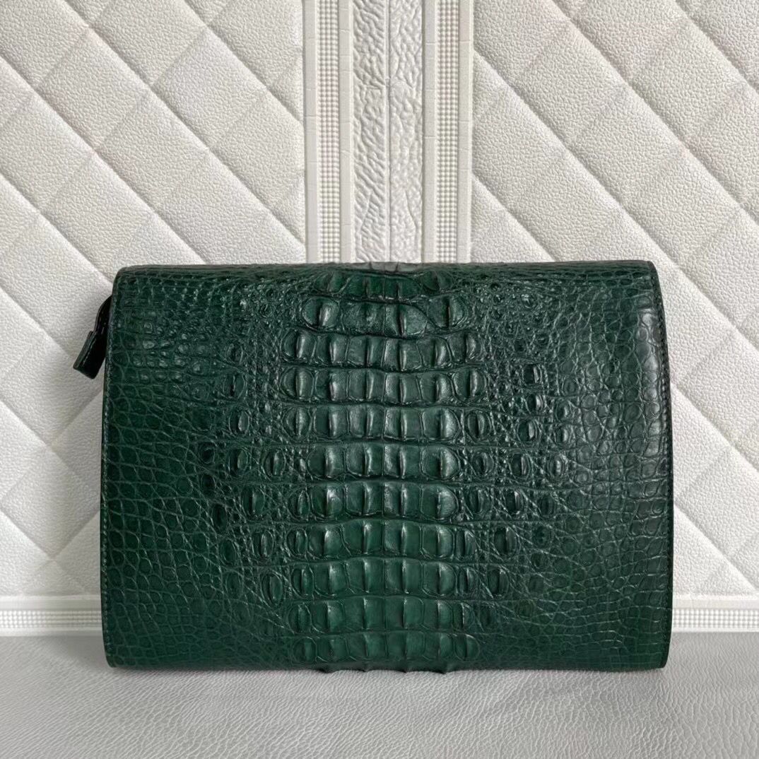 Rossie Viren women's genuine crocodile leather clutch card holder with sleek design and textured crocodile pattern.