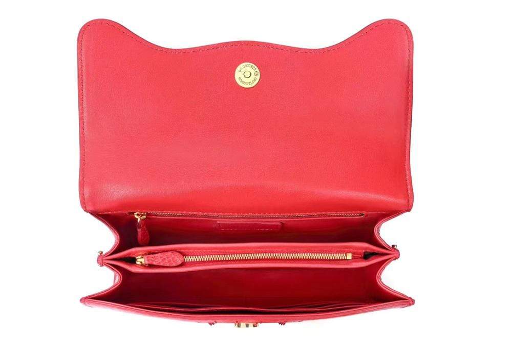 Rossie Viren crocodile leather flap chain handbag with cross-body strap, stylish clutch and shoulder bag for elegant occasions.